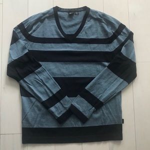 Hugo Boss Navy and blue vneck merino sweater